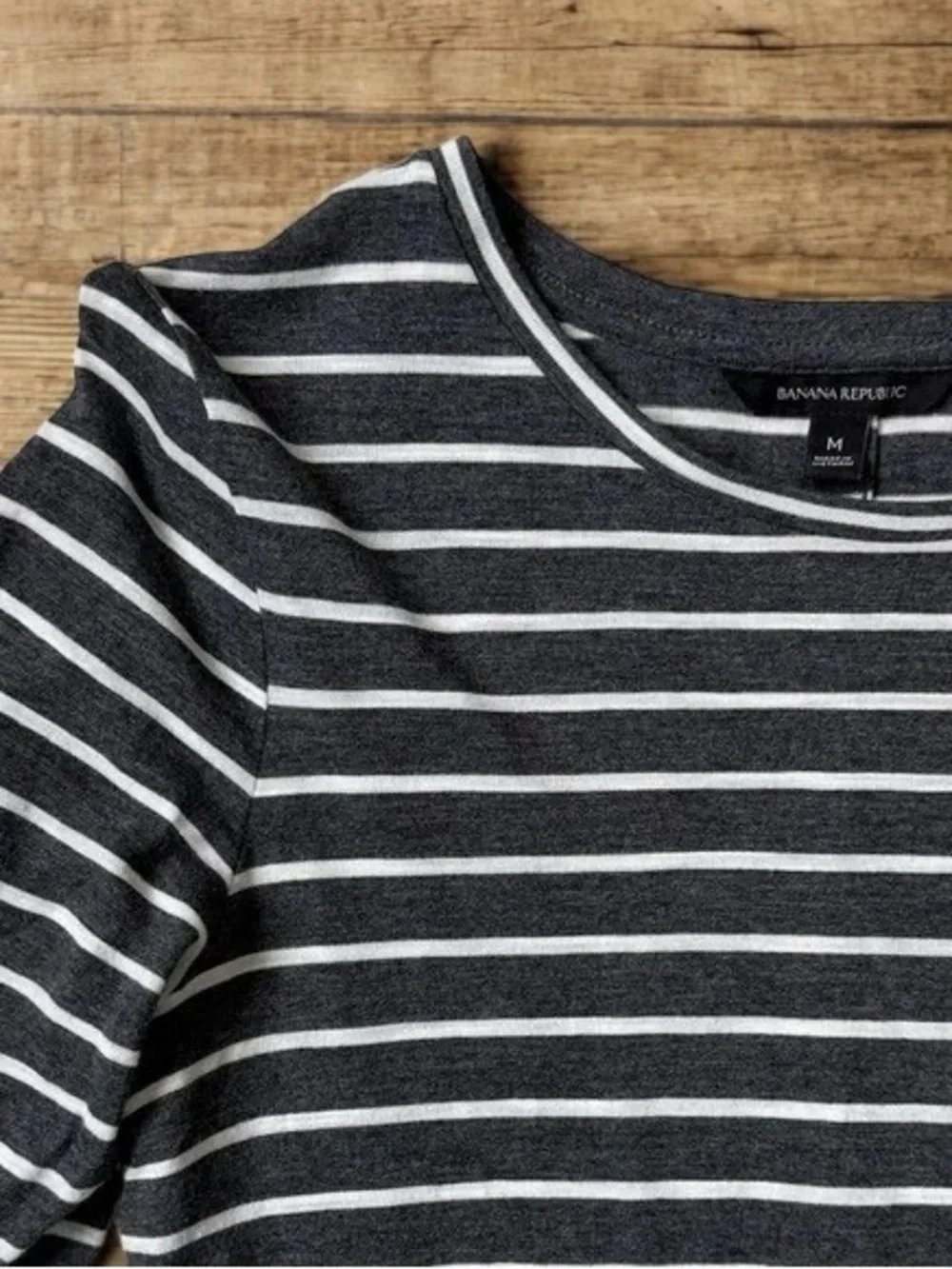 💎Striped Long-Sleeve Crewneck Tee in Charcoal and White